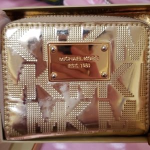 🌼 MICHAEL KORS GOLD WALLET 💗💟💗